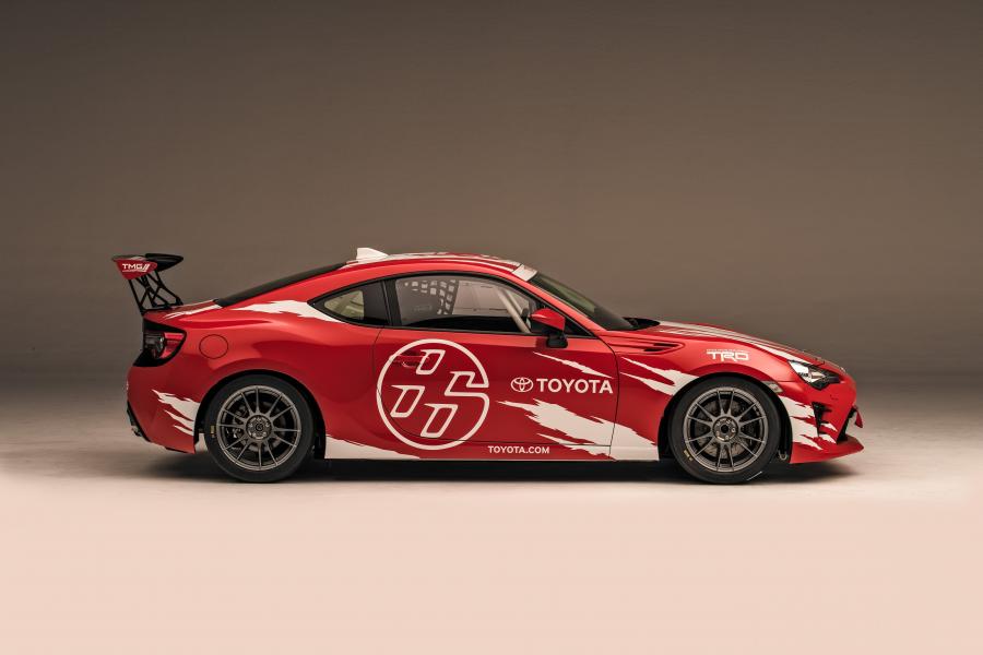  Toyota GT 86 CS 2016 года  (фото 3 из 9)